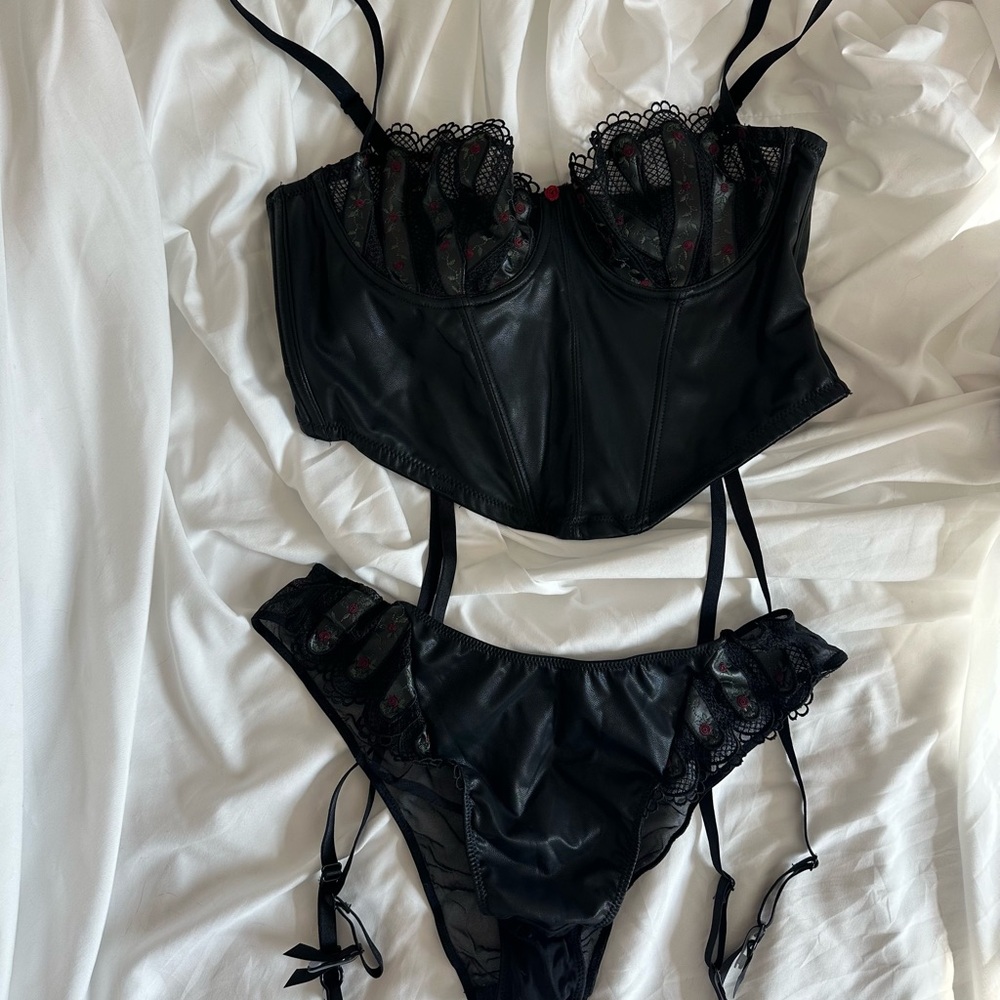 Savage x Fenty matching set